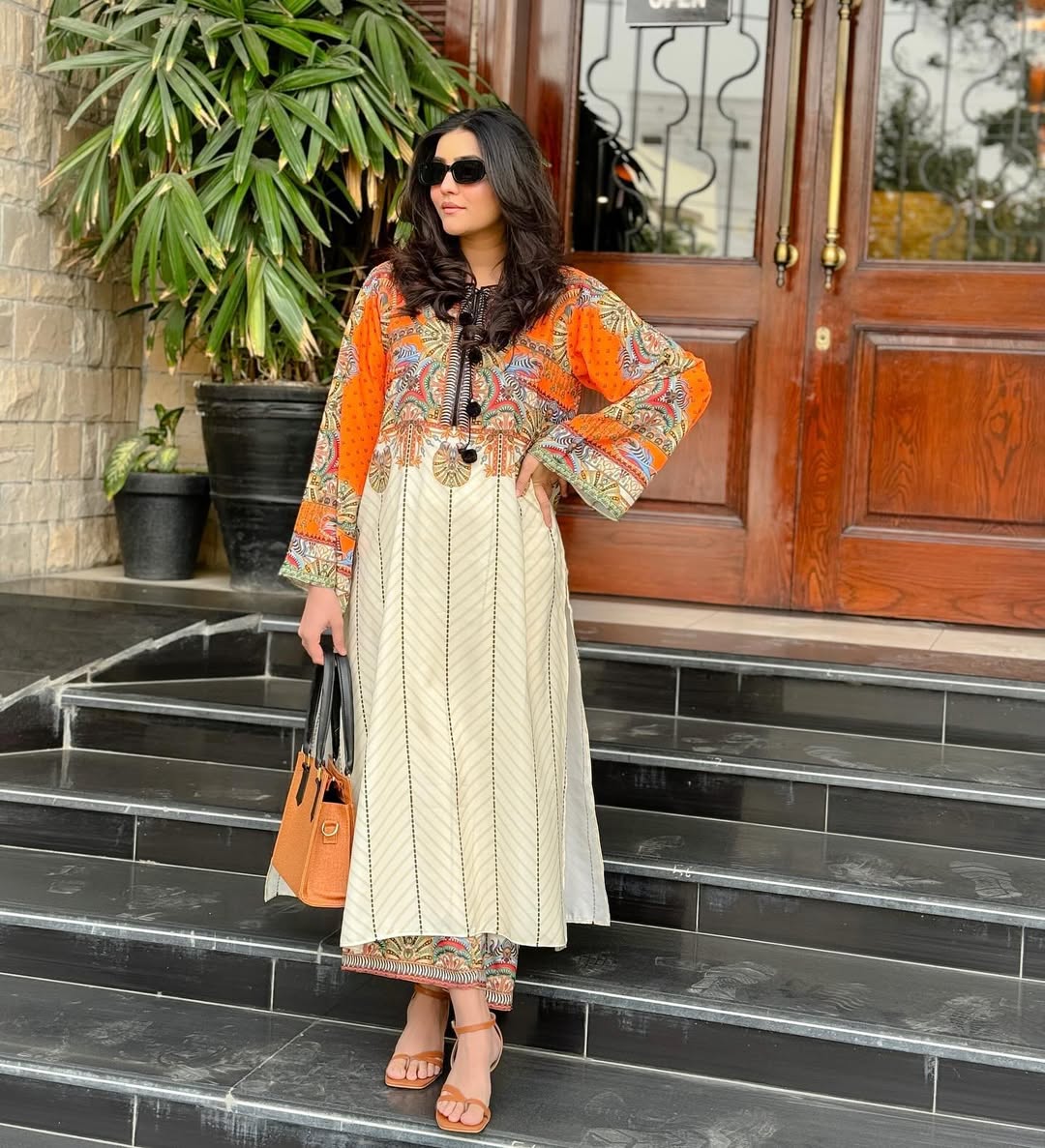 Hira Co Ord 2 Piece Stitched - The Mak's Store