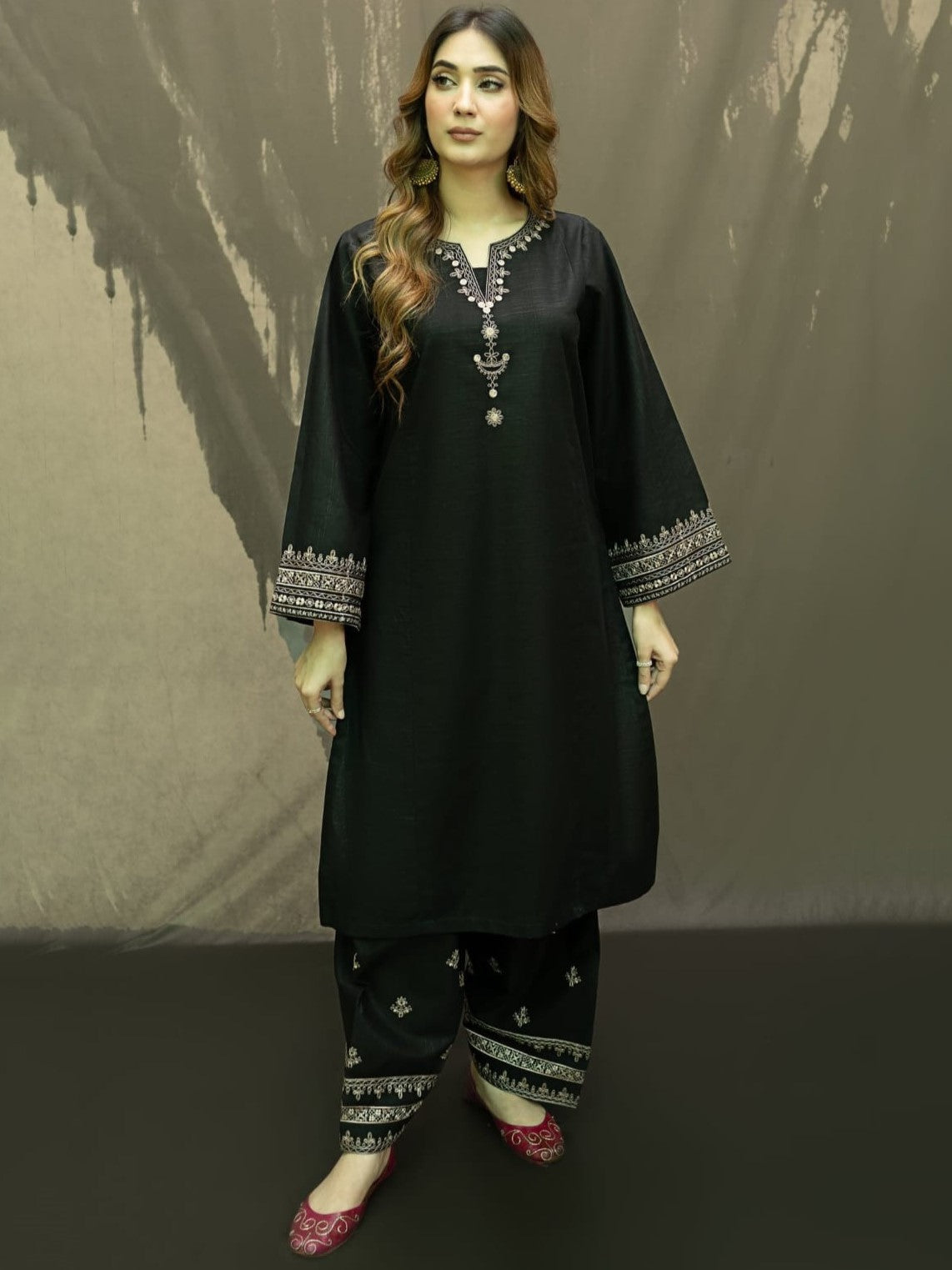 Black Iris Long Length Embroidery 2-Piece Suit - The Mak's Store