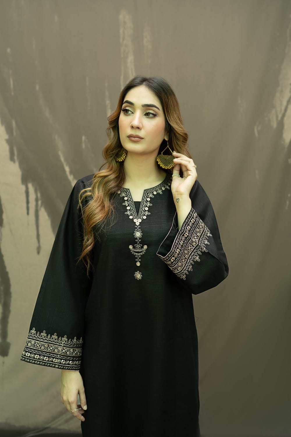 Black Iris Long Length Embroidery 2-Piece Suit - The Mak's Store