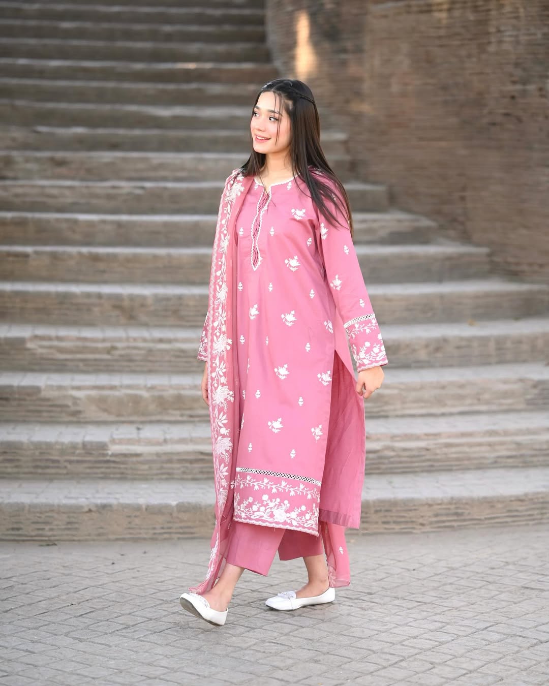 NAZNEEN EMBROIDERY 3PC - PURE LAWN