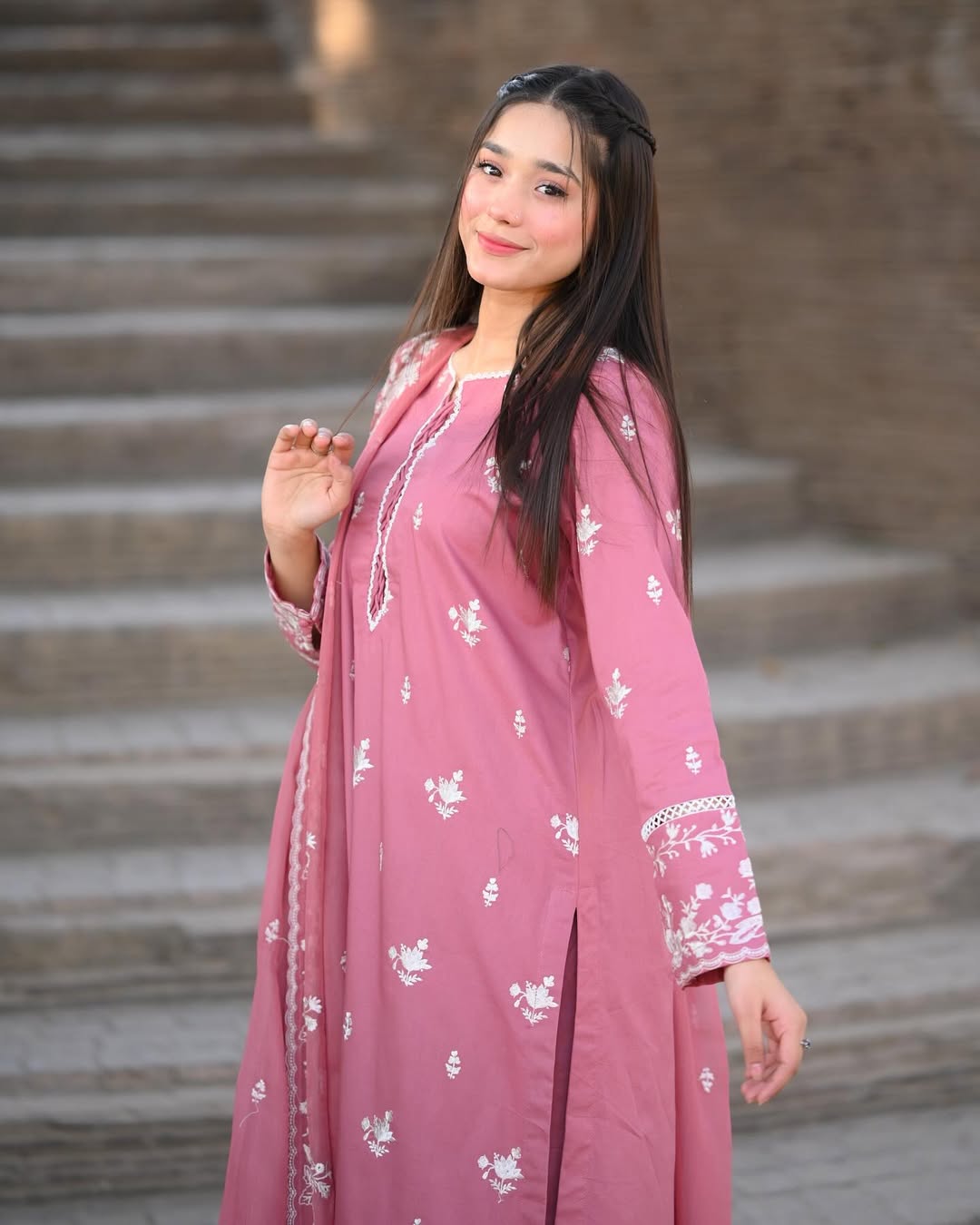 NAZNEEN EMBROIDERY 3PC - PURE LAWN