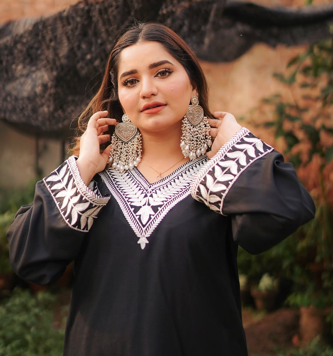 WARDA EMB LONG LENGHT - Lilen