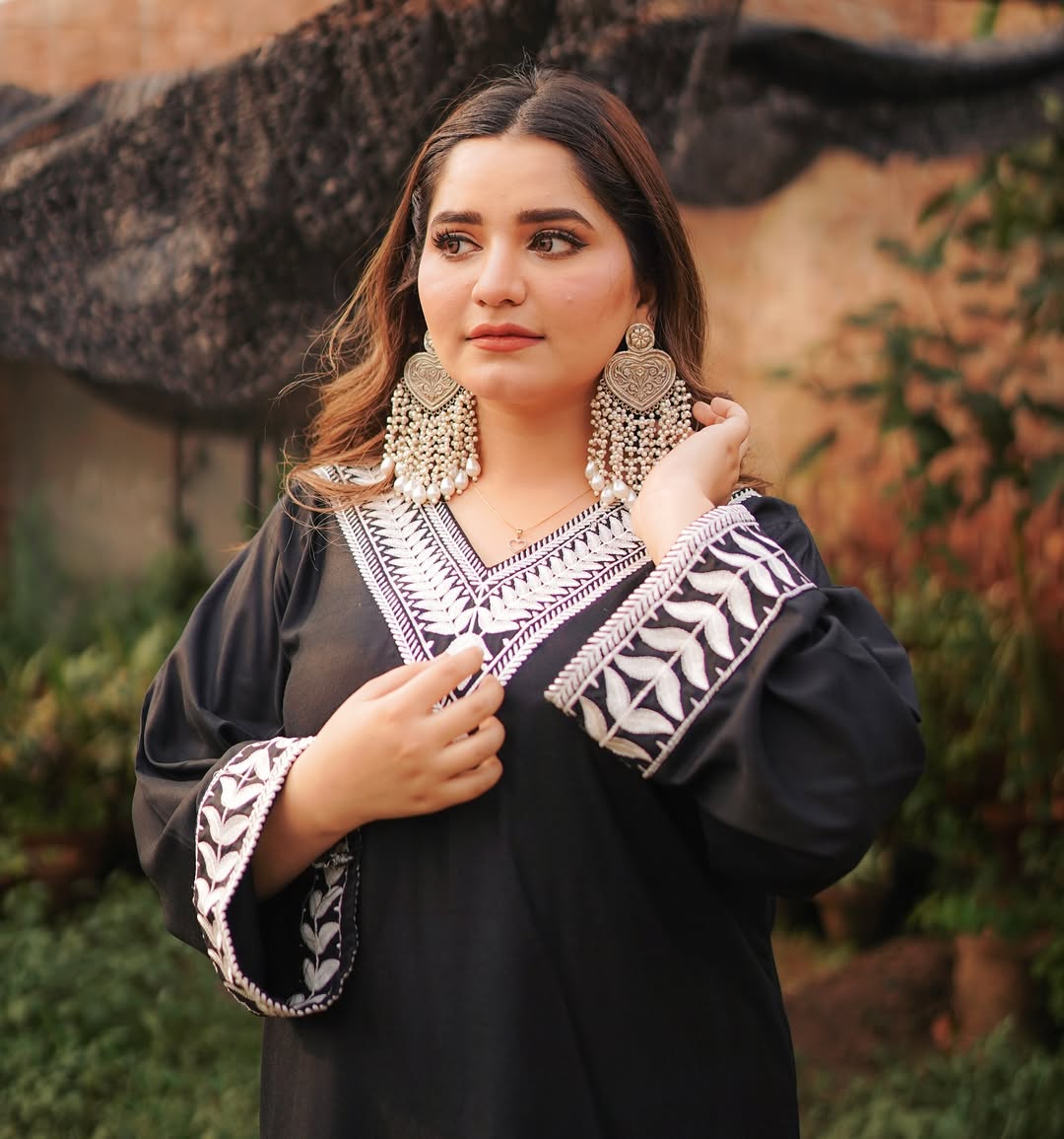 WARDA EMB LONG LENGHT - Lilen