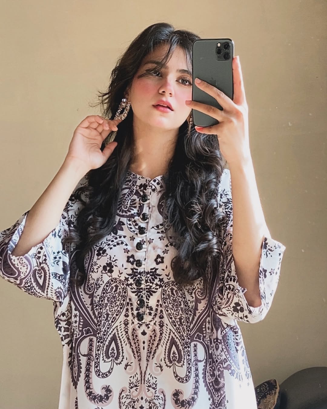 ANAYA - SILKY LAWN