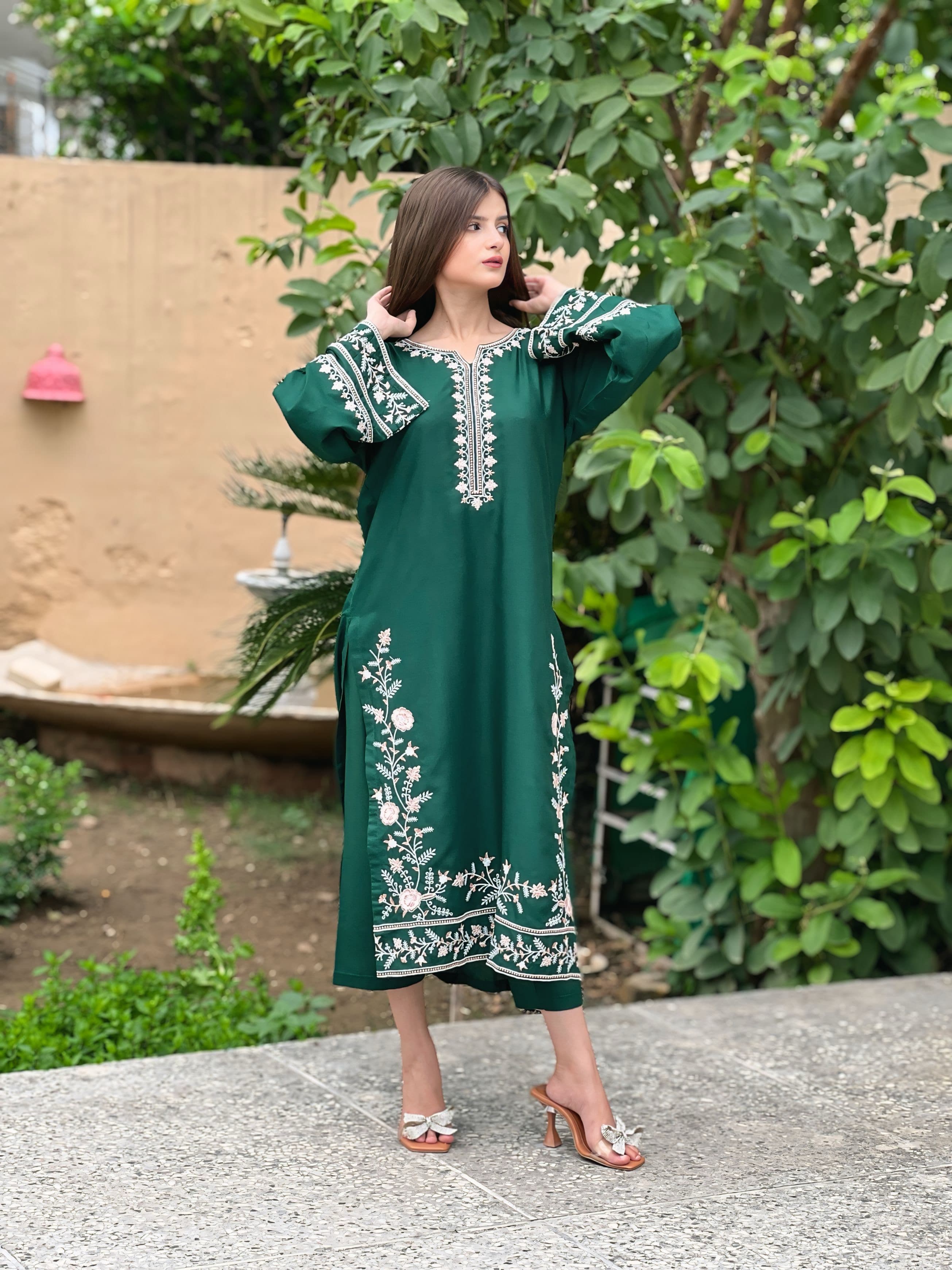 ADAAB Lilen Embroidery