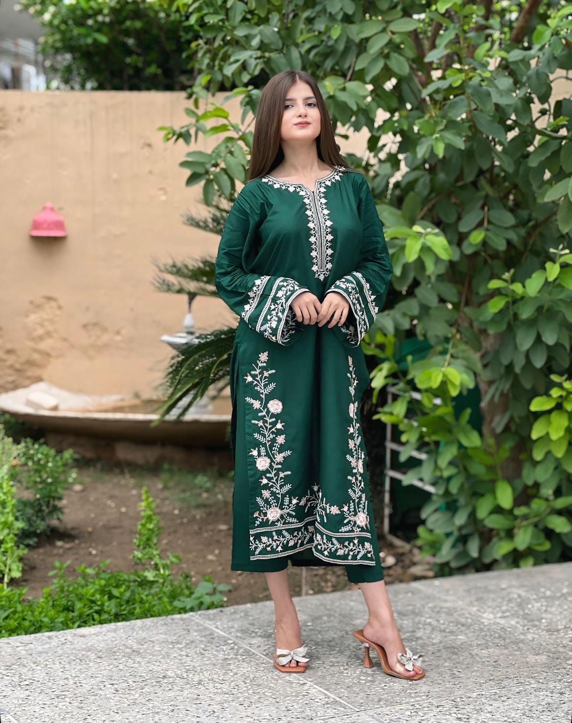 ADAAB Lilen Embroidery