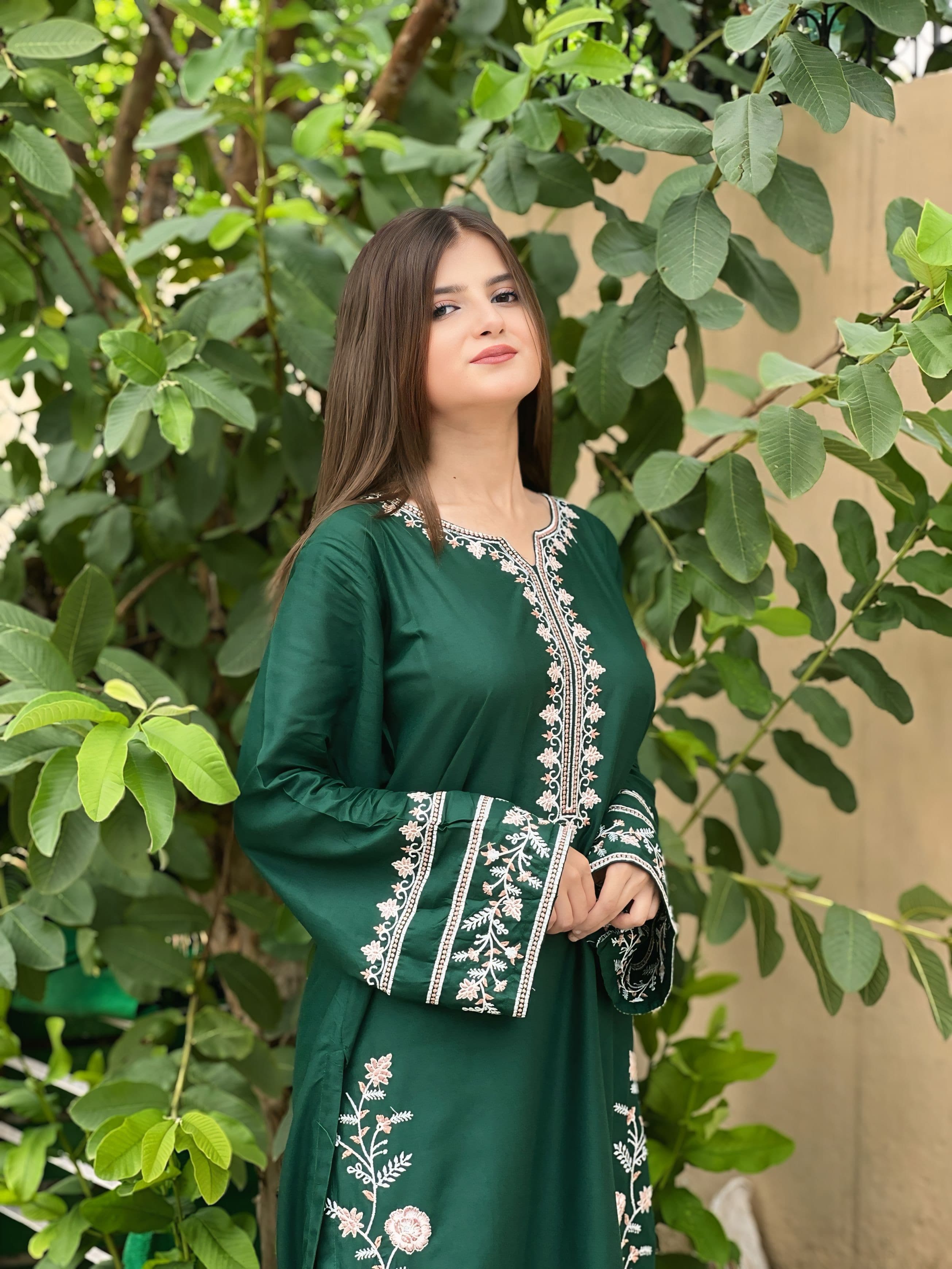 ADAAB Lilen Embroidery