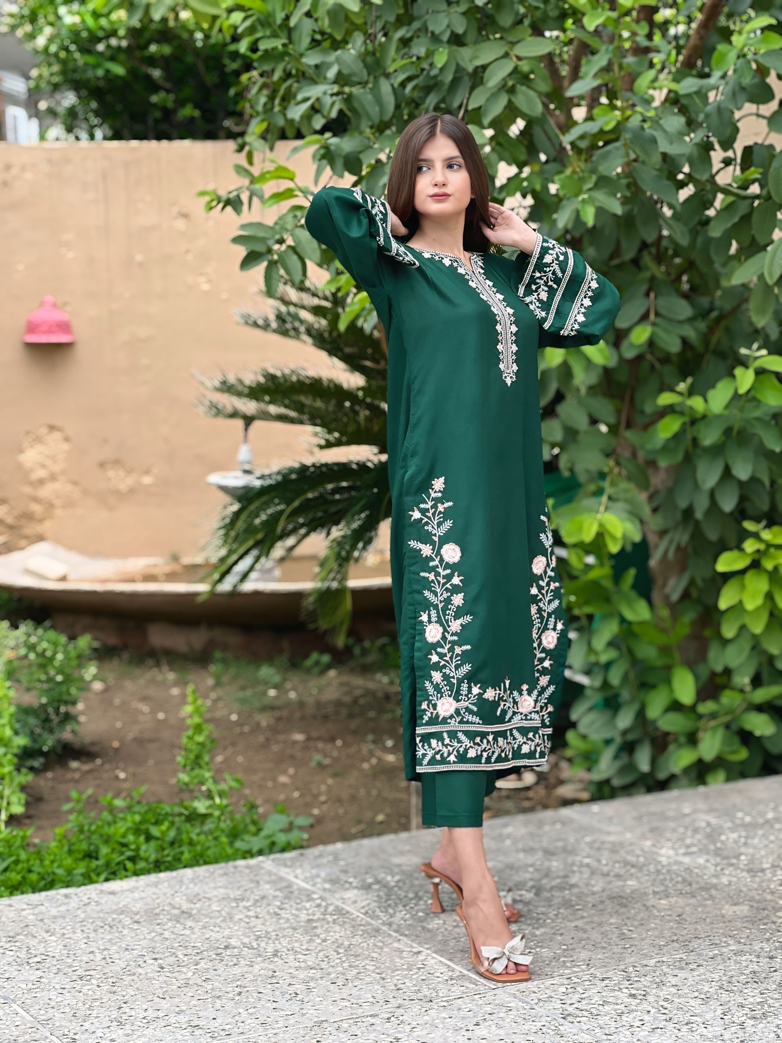 ADAAB Lilen Embroidery