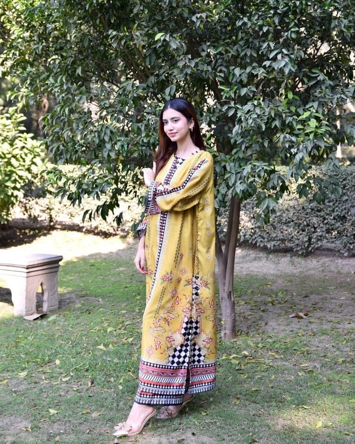 Yellow Blush- SILKY LAWN