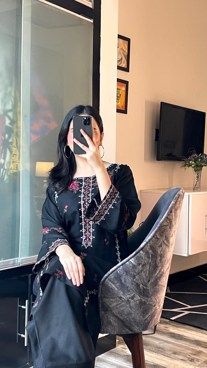 MULTI BLACK EMBROIDERY 2PC (FARSHI)