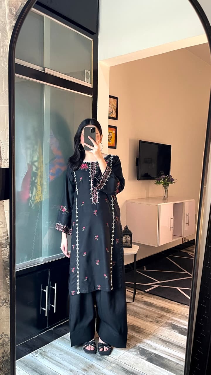 MULTI BLACK EMBROIDERY 2PC (FARSHI)