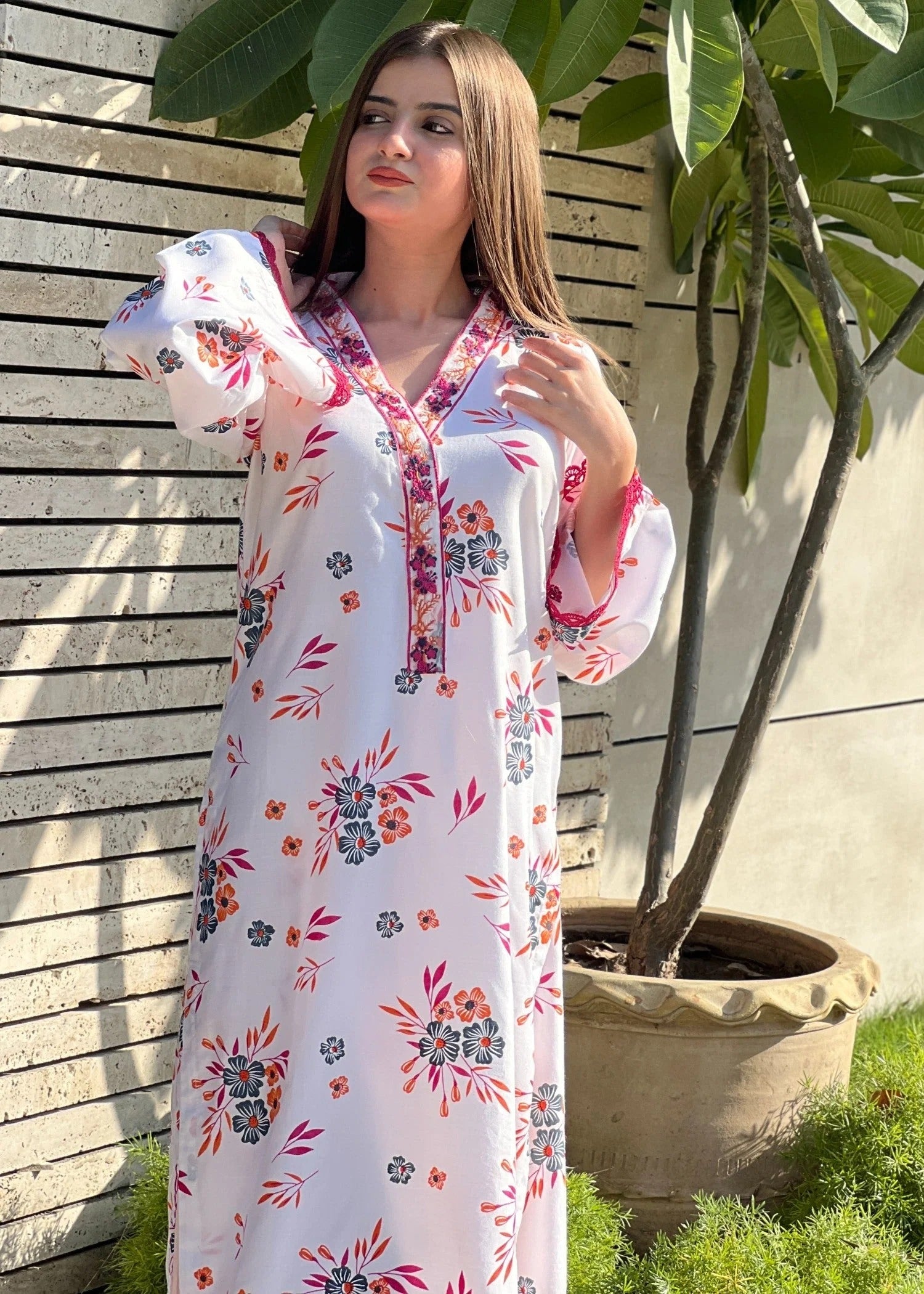 WHITE ELEGANCE EMBROIDERED 2PC