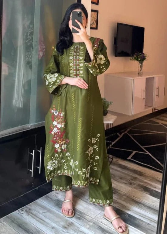 MEHROON BLOOM EMBROIDERED 2PC