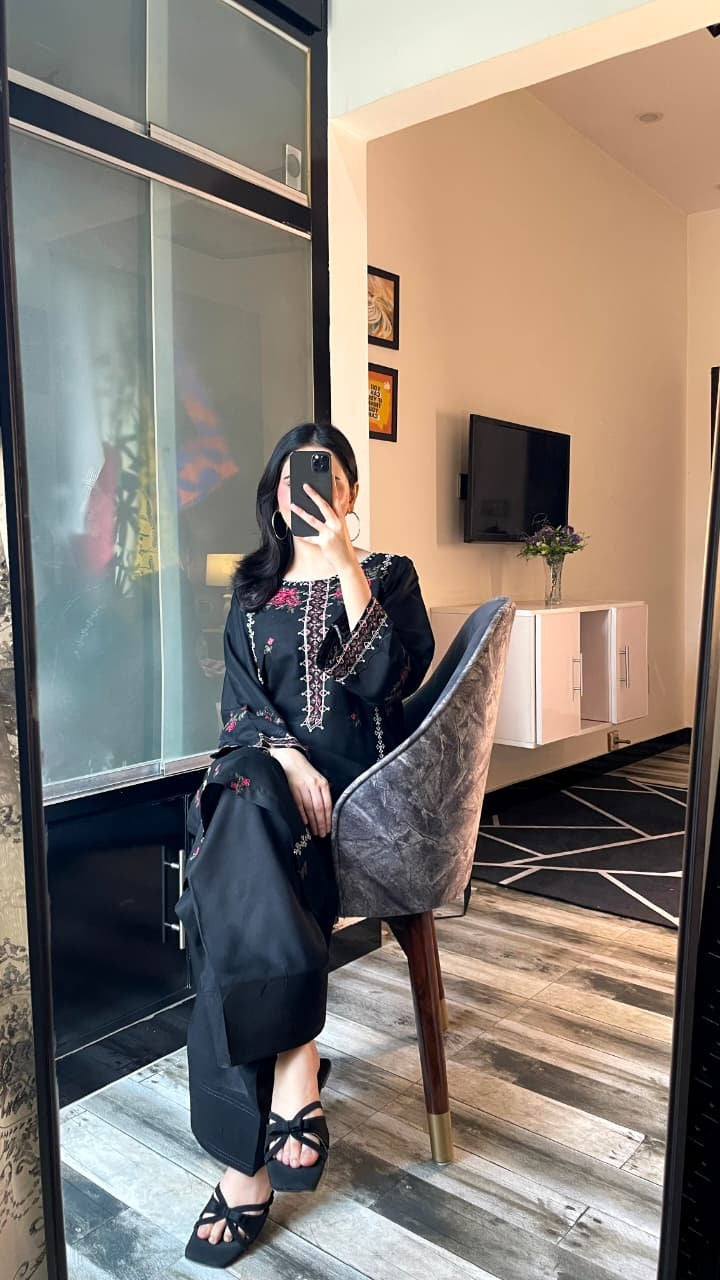 MULTI BLACK EMBROIDERY 2PC (FARSHI)